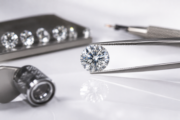 How Are Lab-Grown Diamonds Made? HPHT & CVD Explained