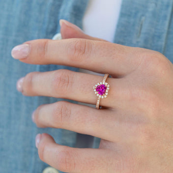 Rhodolite Garnet: What It Is, Meaning, Value & vs. Red Garnet