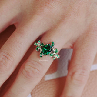 Oval Cut Emerald Leaf Couples Ring Set