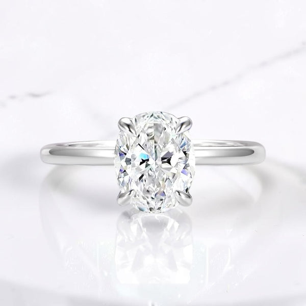 Solitaire engagement ring by Aquamarise shown in a ring style banner