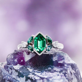 Emerald Stone: The Complete Guide to Color, Clarity, Value, Origins and Care