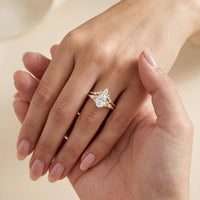 Oval Engagement Rings