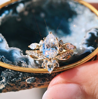 Feyra Lab-Grown Diamond Bridal Ring Set- 14K Solid Yellow Gold (IGI Certified)