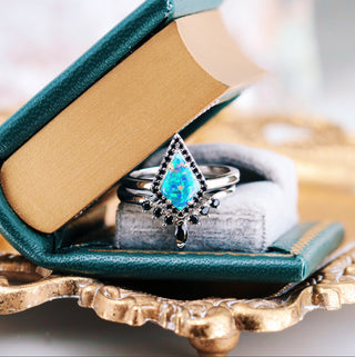 Galaxy Green Fire Opal Couples Ring Set