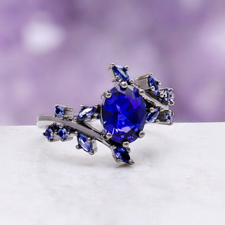 Cornflower Blue Sapphire Leaf Engagement Ring in Black Ruthenium – band detail
