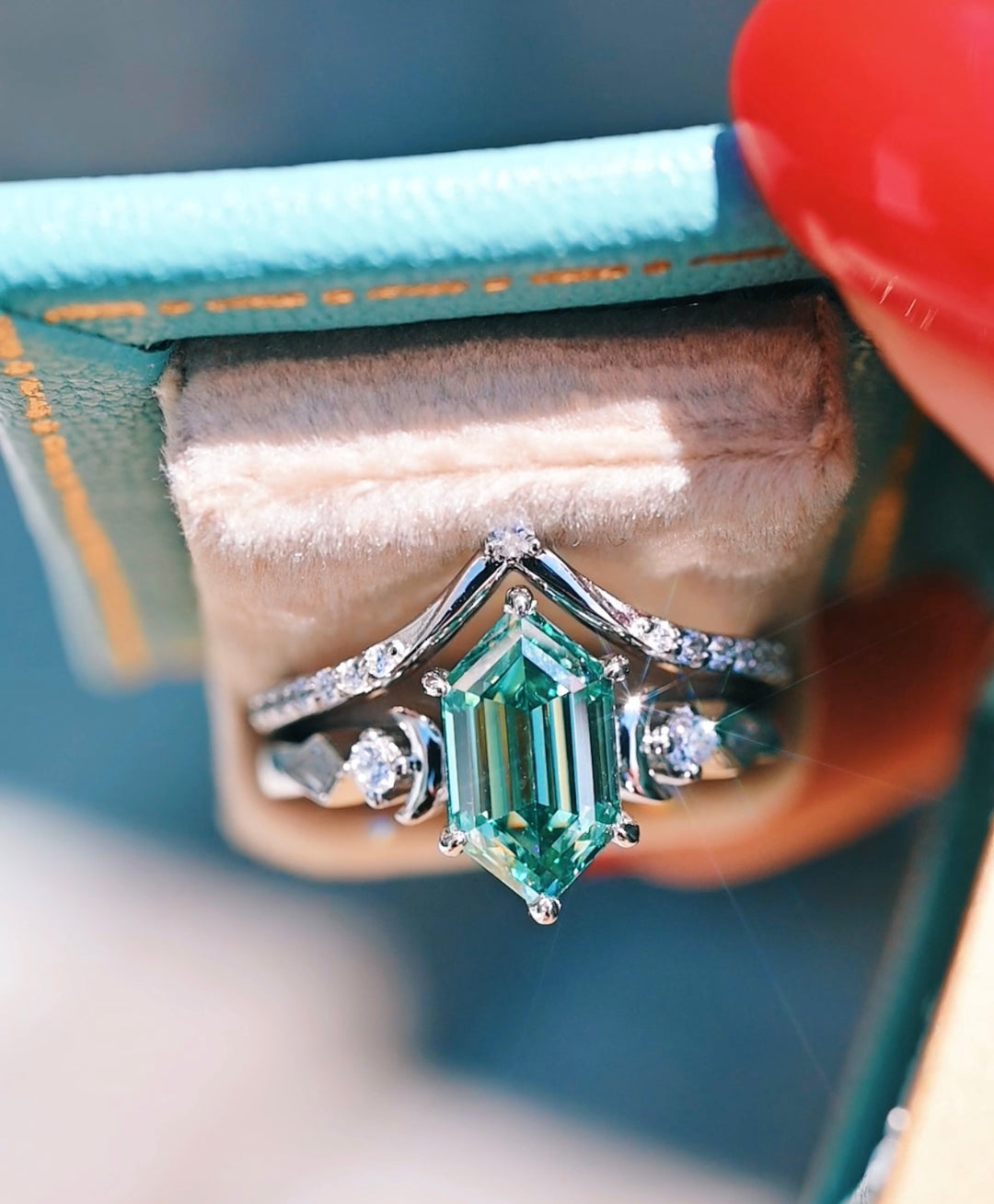 Elara Pacific Green Moissanite & Crescent Moon Engagement Ring Set in 14K White Gold