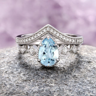 Teardrop Aquamarine Engagement Ring Set in Sterling Silver