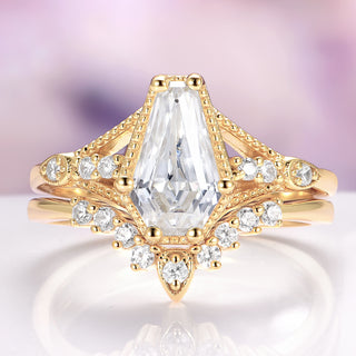 Coffin Cut Cut Lab-Grown Diamond Engagement Ring Set in 14K Solid Yellow Gold (IGI Certified)