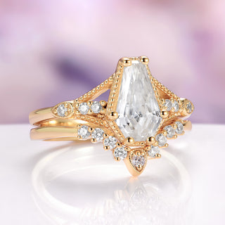 Coffin Cut Cut Lab-Grown Diamond Engagement Ring Set in 14K Solid Yellow Gold (IGI Certified)