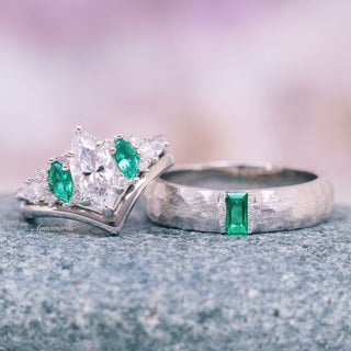 Bezel Emerald Hammered Wedding Band in Sterling Silver (5.5mm)
