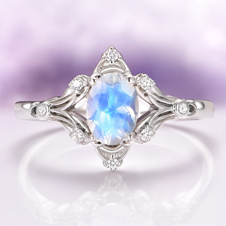 Maeve Vintage Moonstone Ring in Sterling Silver