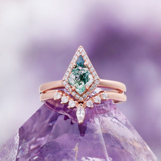 Kite Cut Green Moss Agate Engagement Ring Set in 14K Solid Rose Gold
