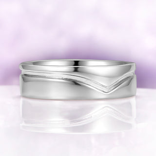 Minimalist Chevron Wedding Band in Sterling Silver (5mm) by Aquamarise, featuring a sleek chevron detail on a polished silver band, perfect for men’s and women’s wedding collections.
