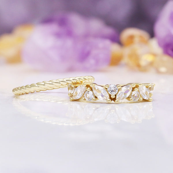 Willow Vintage Marquise Wedding Band in Solid 14K Yellow Gold, featuring marquise and round gemstones in a leaf-inspired design by Aquamarise Gold.