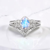 Celtic knot engagement ring by Aquamarise shown in a ring style banner