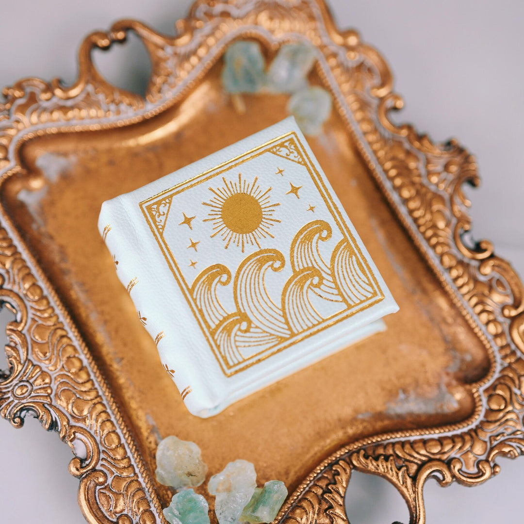 Summer Court Handmade Leather Book Ring Box- Light Green Edition (Small)