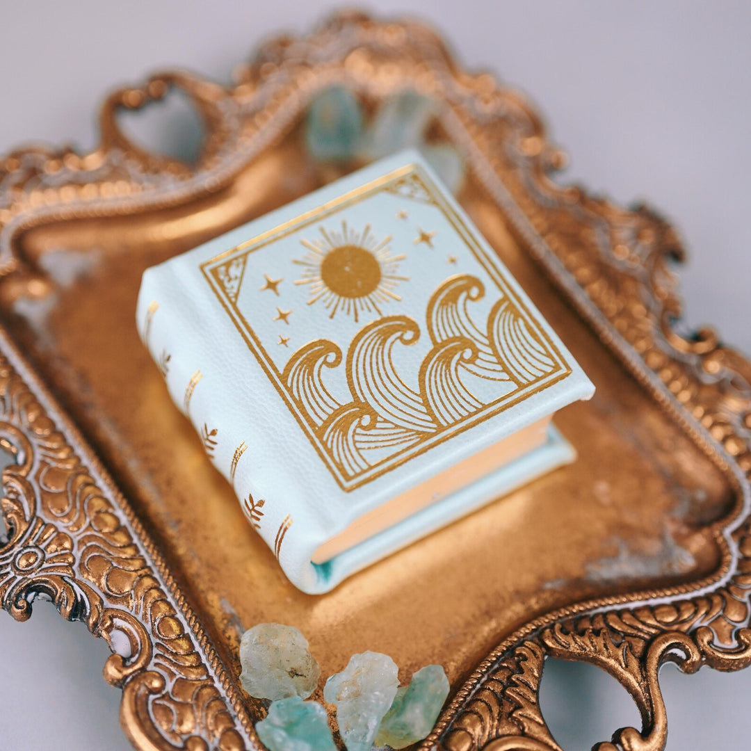 Summer Court Handmade Leather Book Ring Box- Light Green Edition (Small)