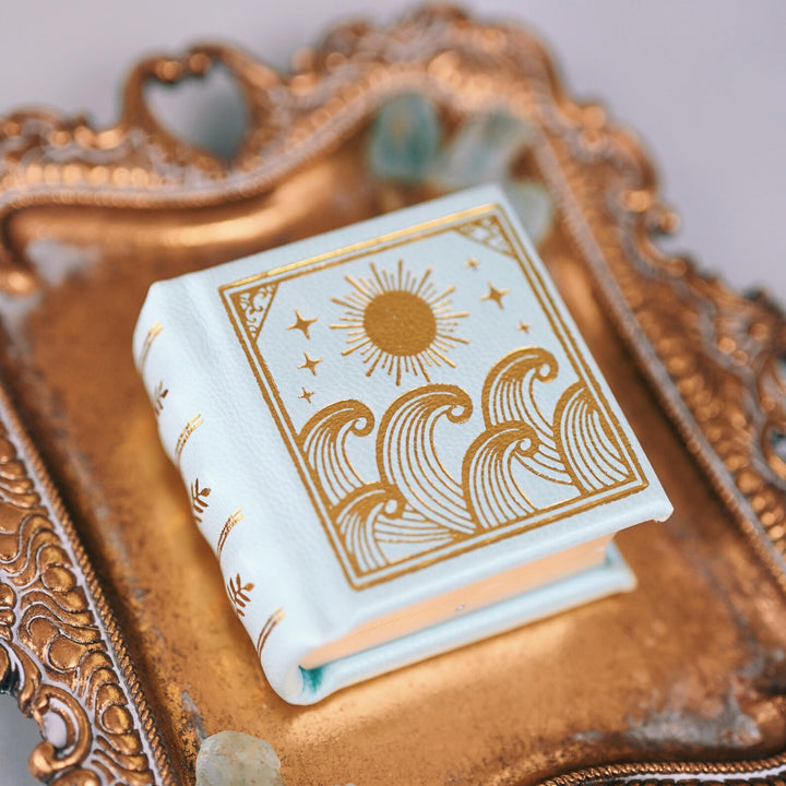 Summer Court Handmade Leather Book Ring Box- Light Green Edition (Small)