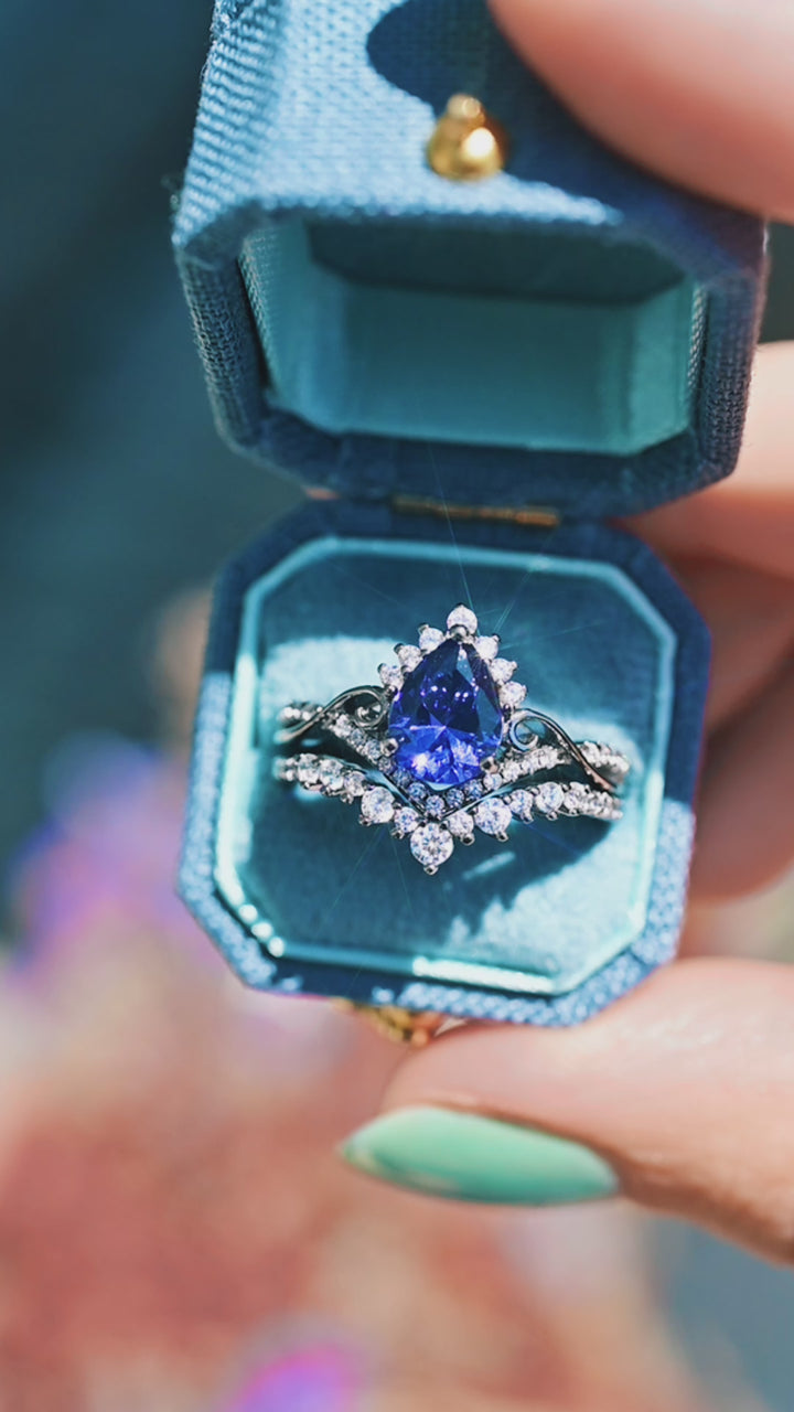 Faye Cornflower Sapphire Engagement Ring Set in Black Ruthenium