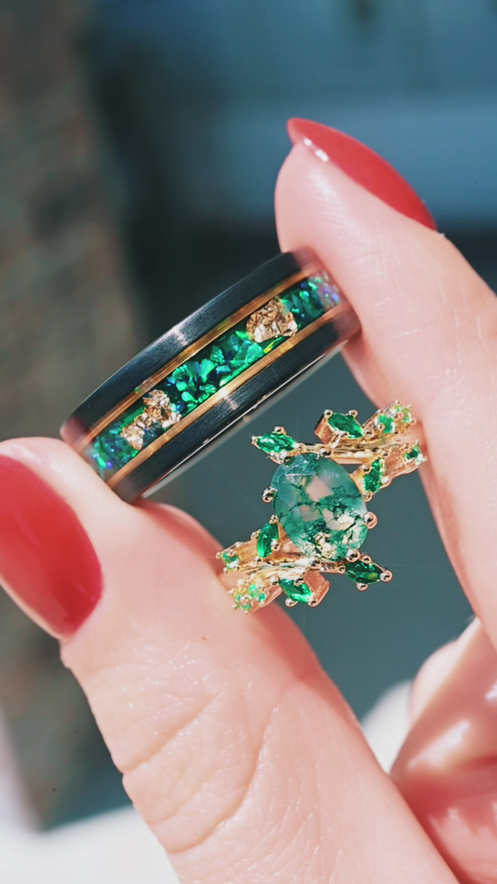 Video of the emerald moss agate and green opal couples ring set by Aquamarise