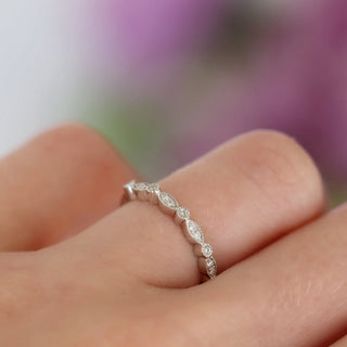 Luxe Vintage Wedding Band in 14K White Gold
