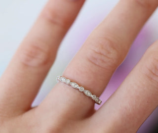 Luxe Vintage Wedding Band in 14K White Gold