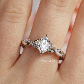 Sophia Lab-Grown Diamond Engagement Ring in 14K White Gold (IGI Certified)