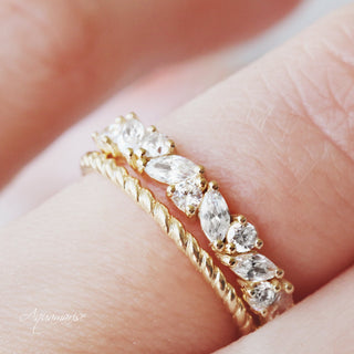 Marquise Diamond Leaf Wedding Ring Set in Solid 14K Yellow Gold by Aquamarise Gold featuring marquise and round diamonds with a twisted gold band, part of Solid Gold Engagement Rings collection.