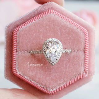 Luxe Lab-Grown Diamond Engagement Ring in 14K White Gold (IGI Certified)